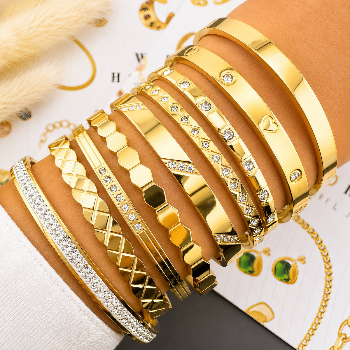 18k Gold Plated Sparkling Bangle